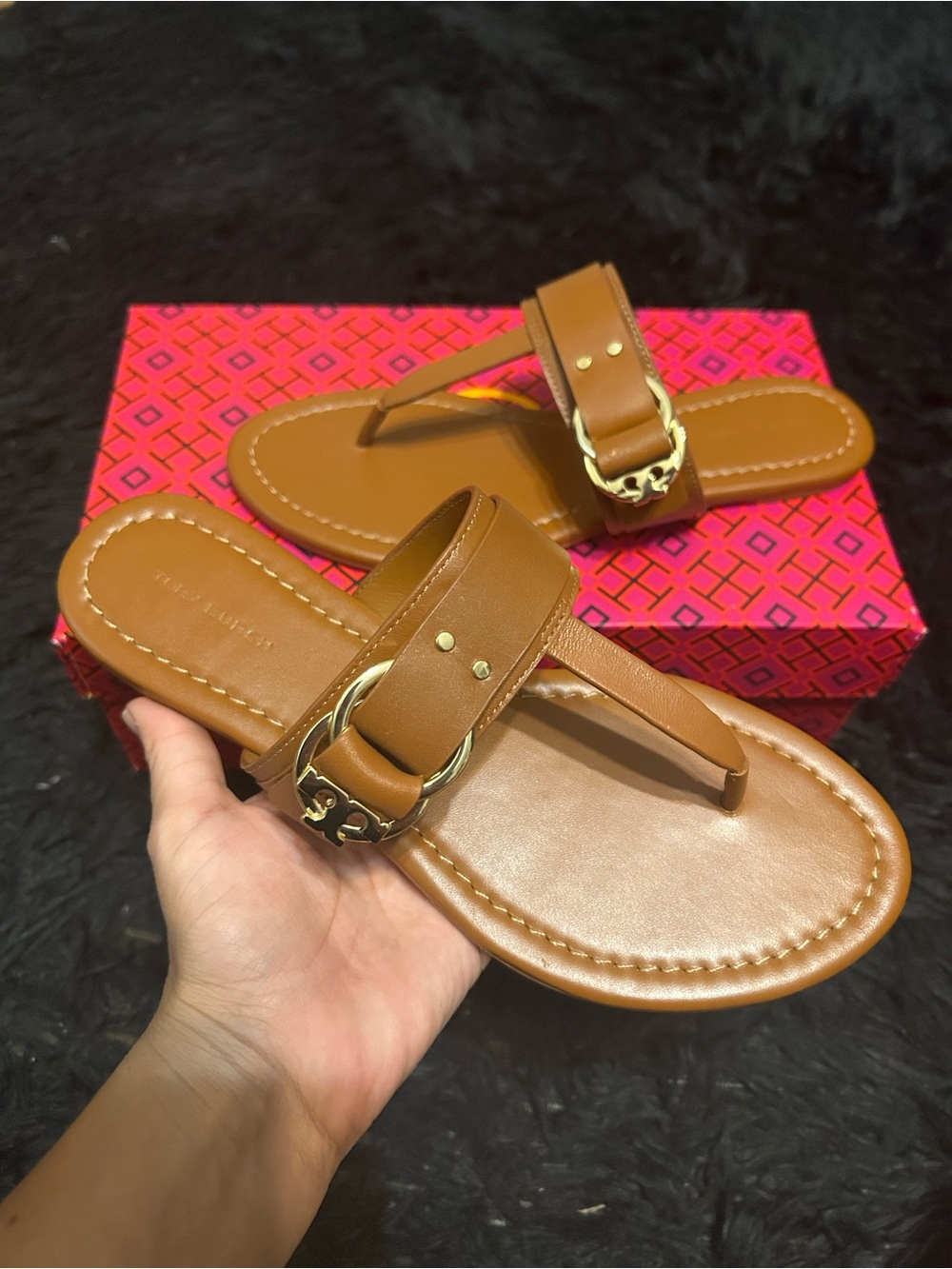 TORY BURCH bourbon leather gold buckle thong sandals shoes women’s 9 new